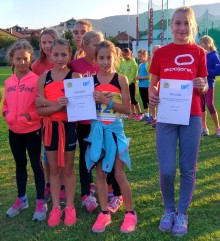 Zoja Gajer na podelitvi plaket najboljših ekip